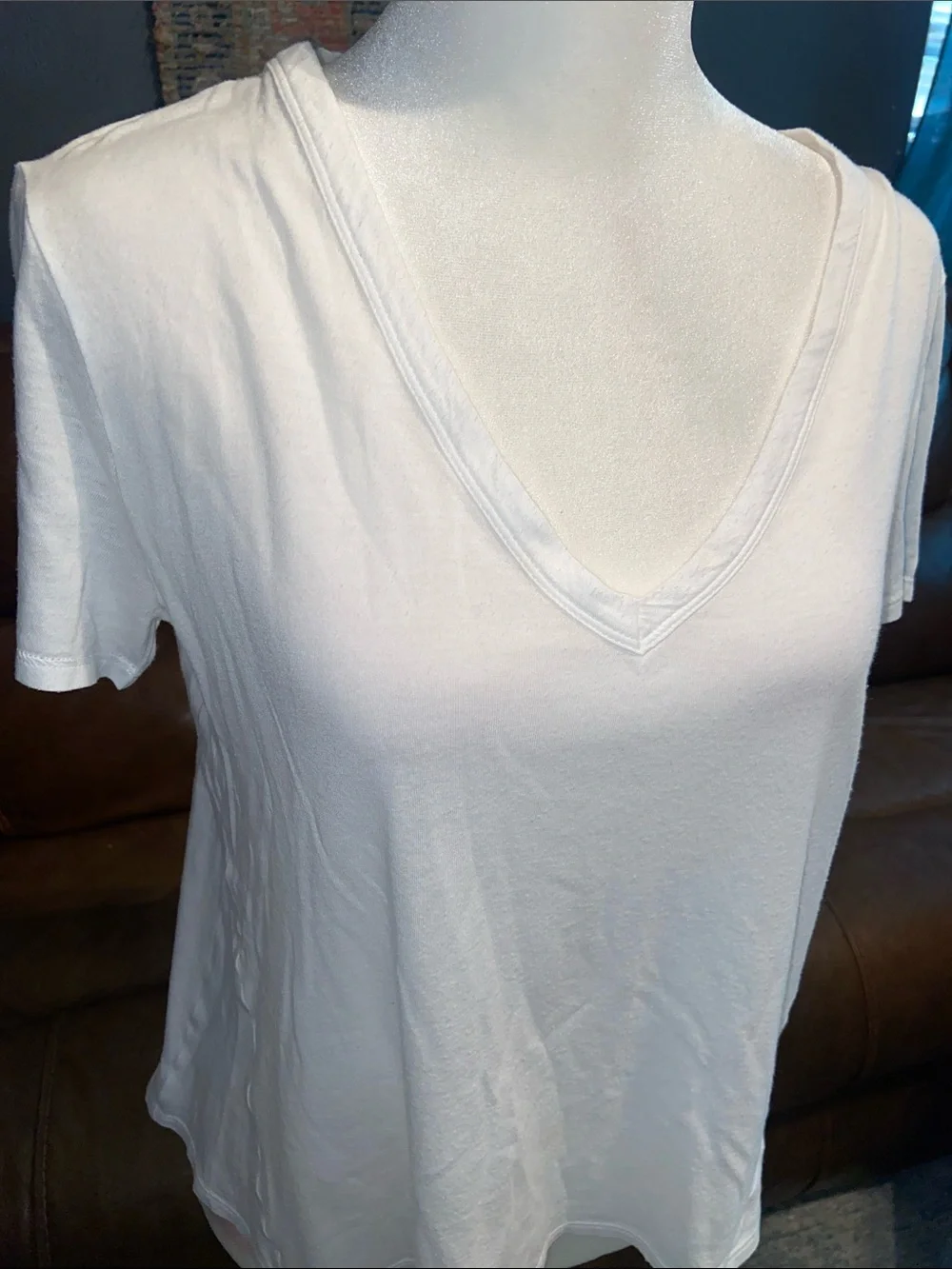 Veronica Beard White V-Neck Short Sleeve Tee